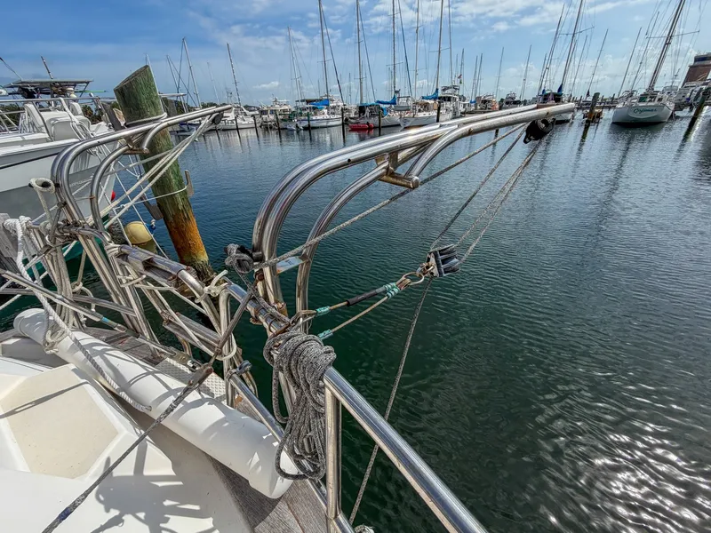 Slide: The Image of Pearson 385 1984 - 6027647