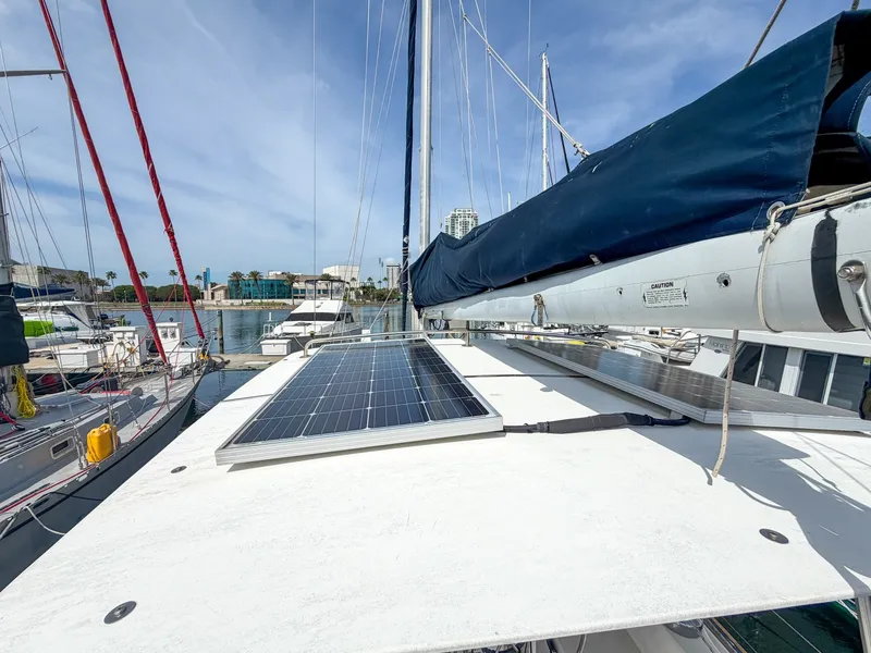 Slide: The Image of Pearson 385 1984 - 6027651