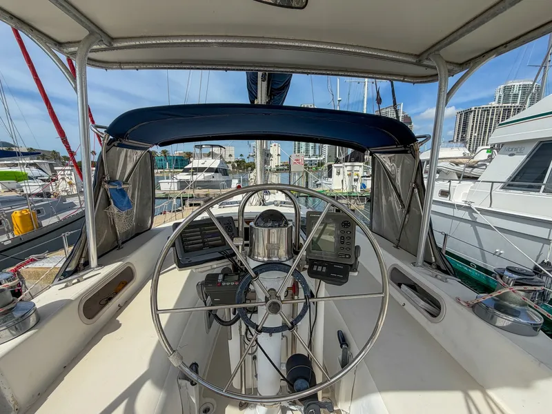 Slide: The Image of Pearson 385 1984 - 6027652