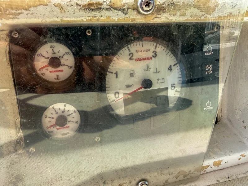 Slide: The Image of Pearson 385 1984 - 6027653