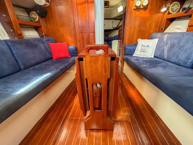 Slide: The Image of Pearson 385 1984 - 6027671