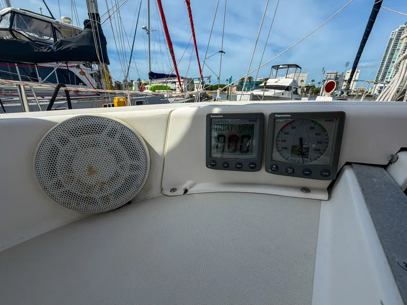 Slide: The Image of Pearson 385 1984 - 6027662