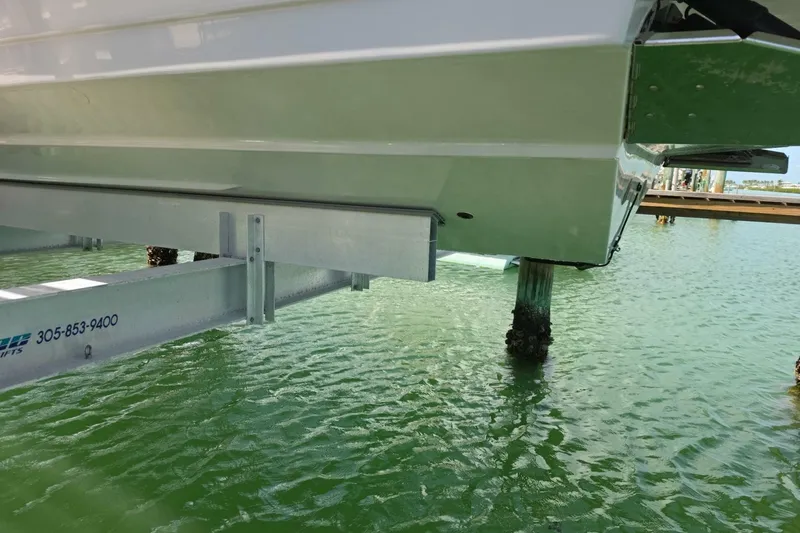 Slide: The Image of Sea Pro 322 Offshore 2024 - 6018768