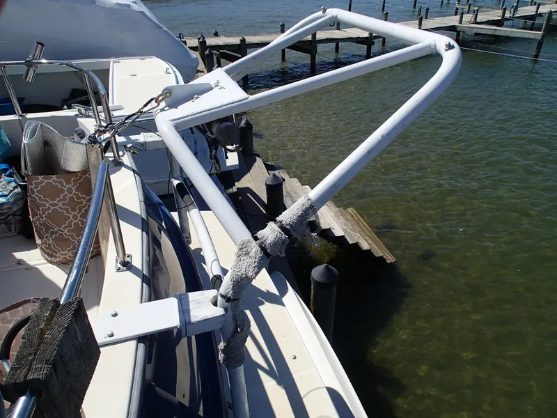 Slide: The Image of Dinghy Davit 2 - 6022306