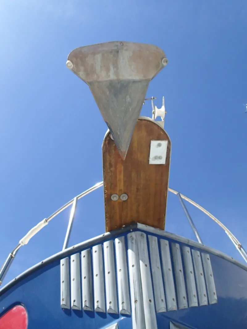 Slide: The Image of Under Anchor - 6022298