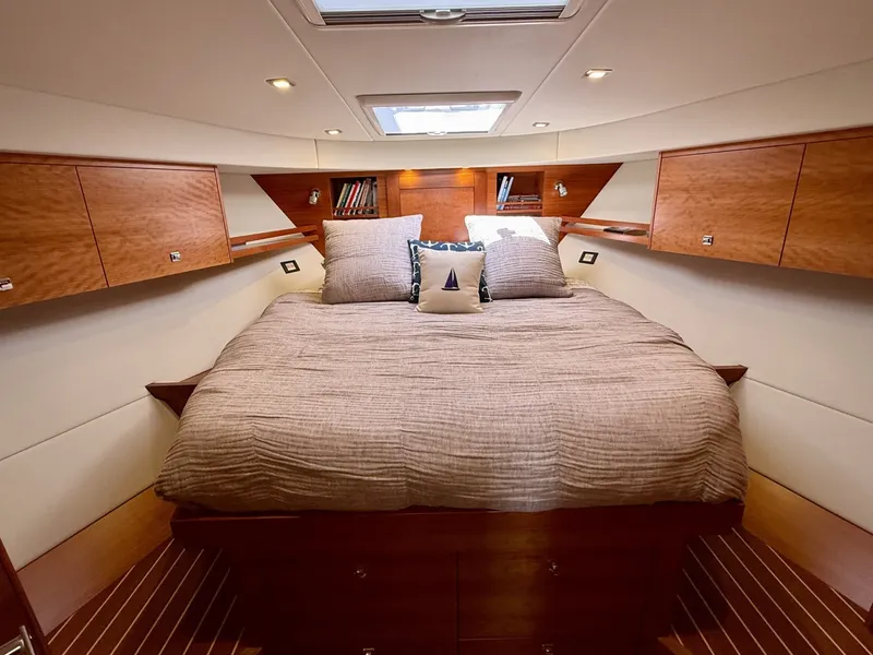 Slide: The Image of Coastal 45-IPS 2015 - 6014180