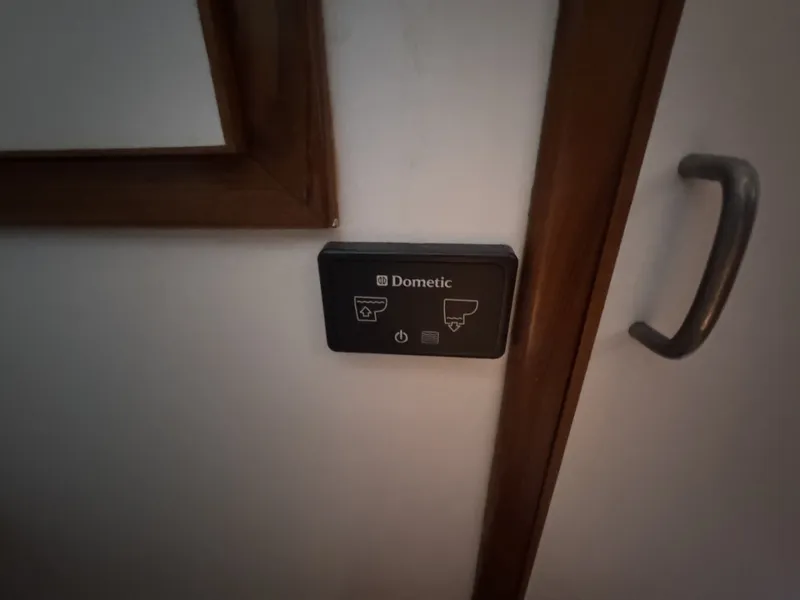 Slide: The Image of Lien Hwa 47 1987 - 6014469