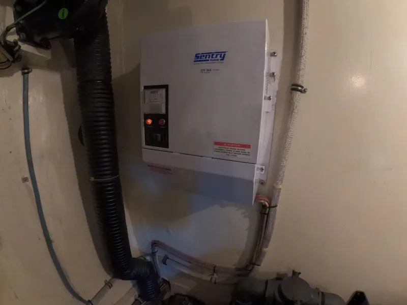 Slide: The Image of Hatteras Motor Yacht 1987 - 6014888