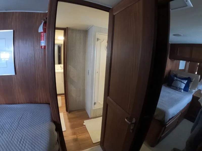 Slide: The Image of Hatteras Motor Yacht 1987 - 6014677