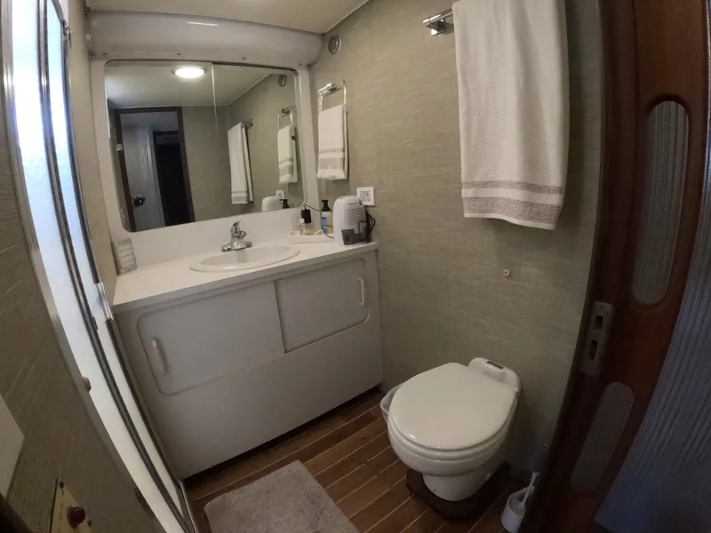 Slide: The Image of Hatteras Motor Yacht 1987 - 6014678