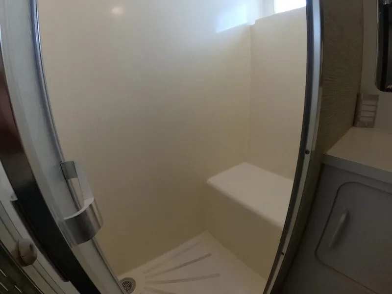 Slide: The Image of Hatteras Motor Yacht 1987 - 6014679