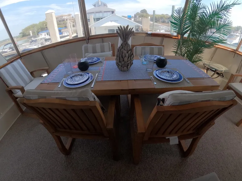 Slide: The Image of Hatteras Motor Yacht 1987 - 6014695