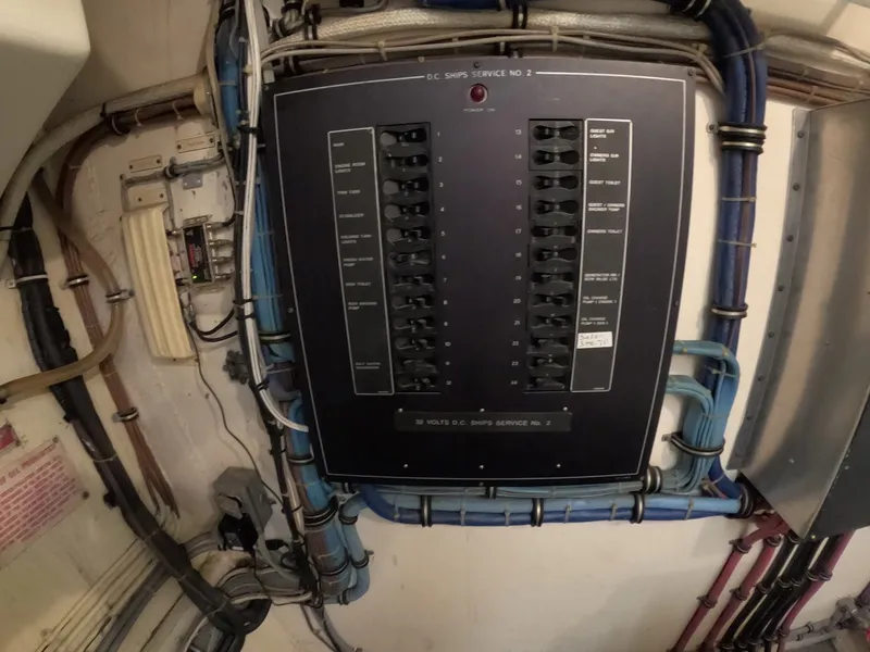 Slide: The Image of Hatteras Motor Yacht 1987 - 6014874