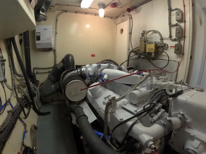 Slide: The Image of Hatteras Motor Yacht 1987 - 6014878