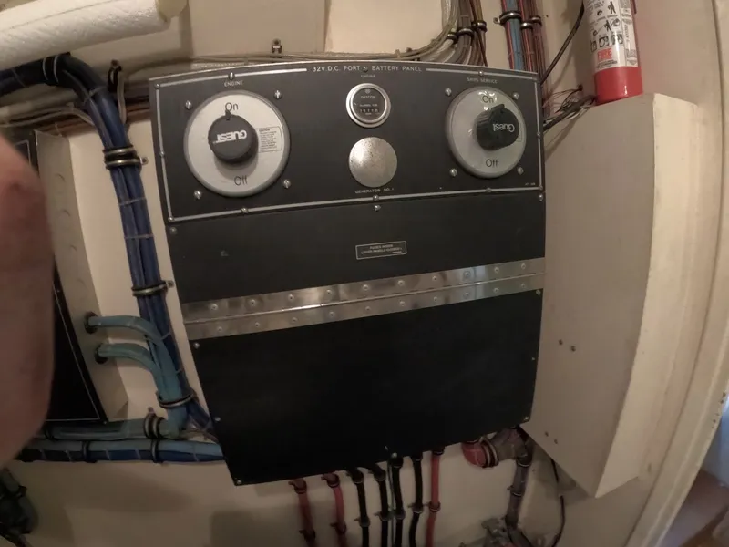 Slide: The Image of Hatteras Motor Yacht 1987 - 6014882