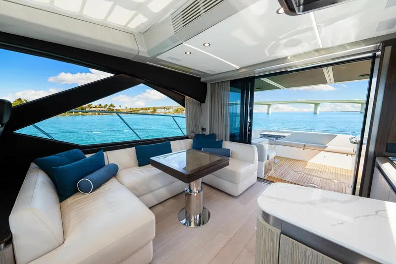 Slide: The Image of Azimut S6 2020 - 6015490