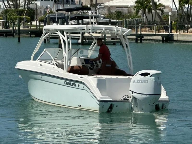 Slide: The Image of Century 24 Resorter 2019 - 6017940