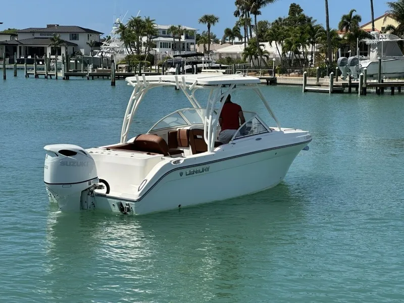 Slide: The Image of Century 24 Resorter 2019 - 6017966