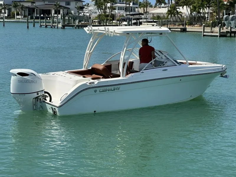 Slide: The Image of Century 24 Resorter 2019 - 6017968