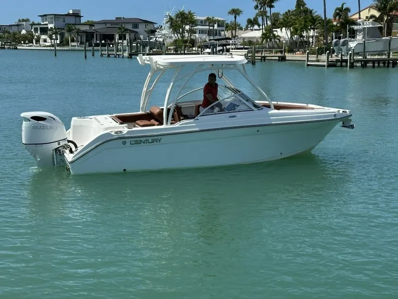 Slide: The Image of Century 24 Resorter 2019 - 6017969