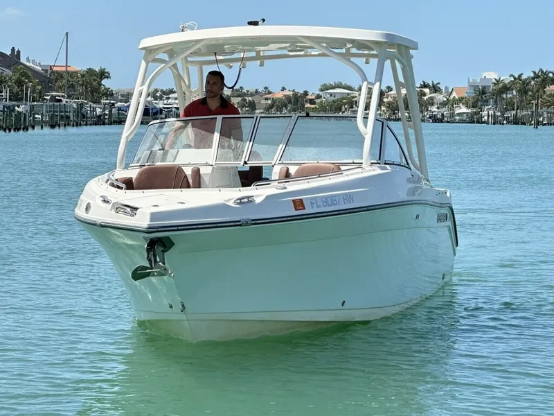 Slide: The Image of Century 24 Resorter 2019 - 6017926