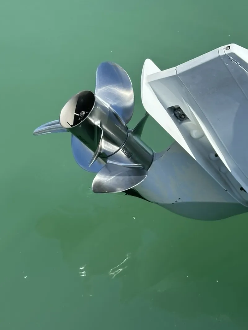 Slide: The Image of Century 24 Resorter 2019 - 6017986