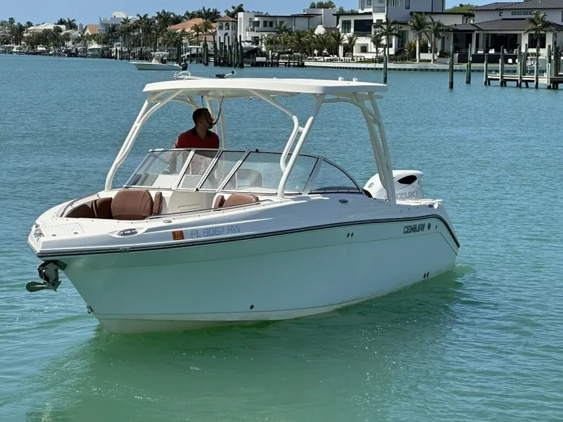 Slide: The Image of Century 24 Resorter 2019 - 6017923