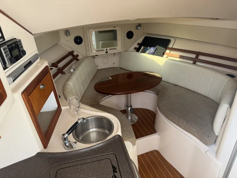 Slide: The Image of Grady-White 305 Express 2007 - 6015702