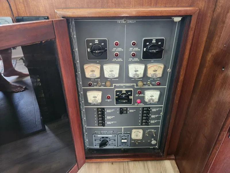 Slide: The Image of Hatteras 53 Motor Yacht 1978 - 6016037