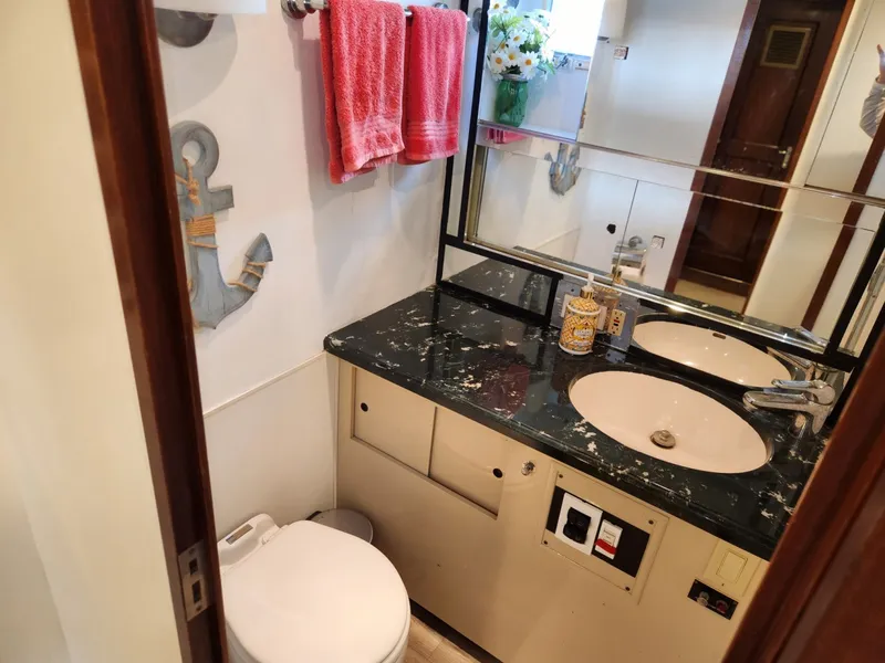 Slide: The Image of Hatteras 53 Motor Yacht 1978 - 6016056