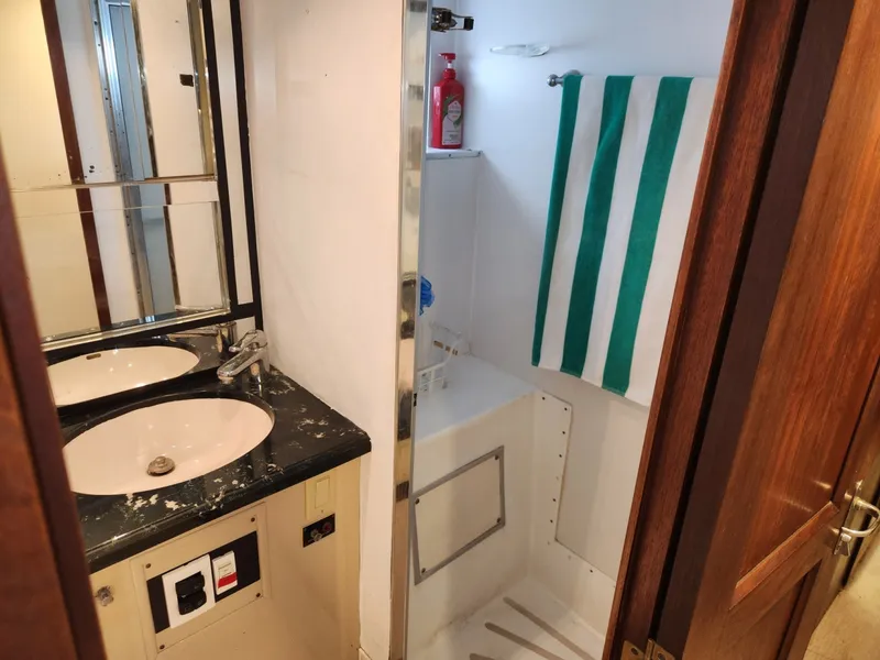 Slide: The Image of Hatteras 53 Motor Yacht 1978 - 6016057