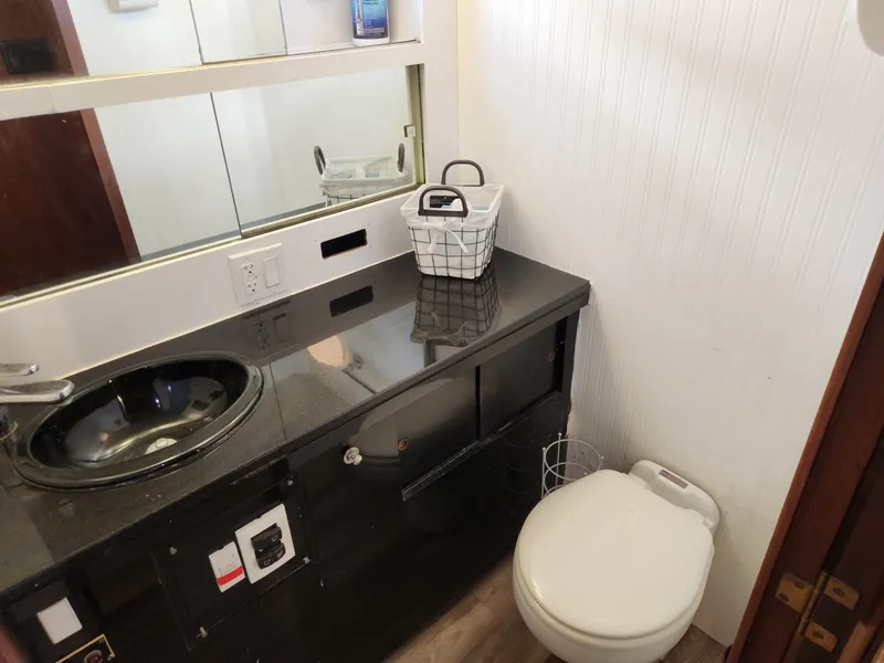 Slide: The Image of Hatteras 53 Motor Yacht 1978 - 6016062