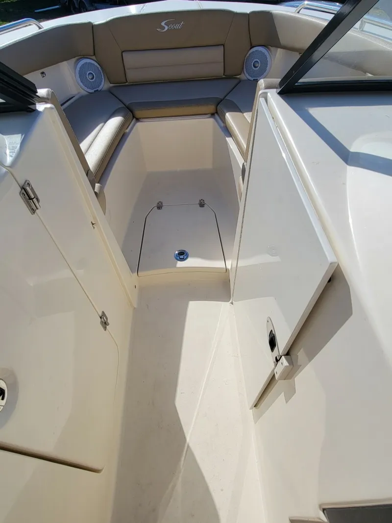 Slide: The Image of Scout 255 Dorado 2020 - 6018510