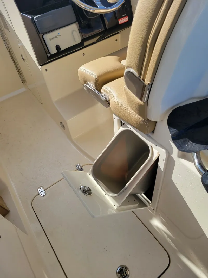 Slide: The Image of Scout 255 Dorado 2020 - 6018520
