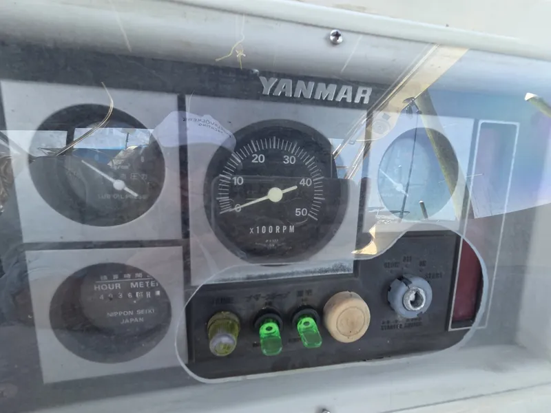 Slide: The Image of Hunter Passage 42 1991 - 6016467