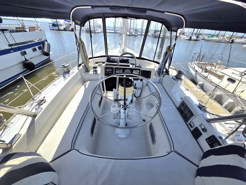 Slide: The Image of Hunter Passage 42 1991 - 6016444