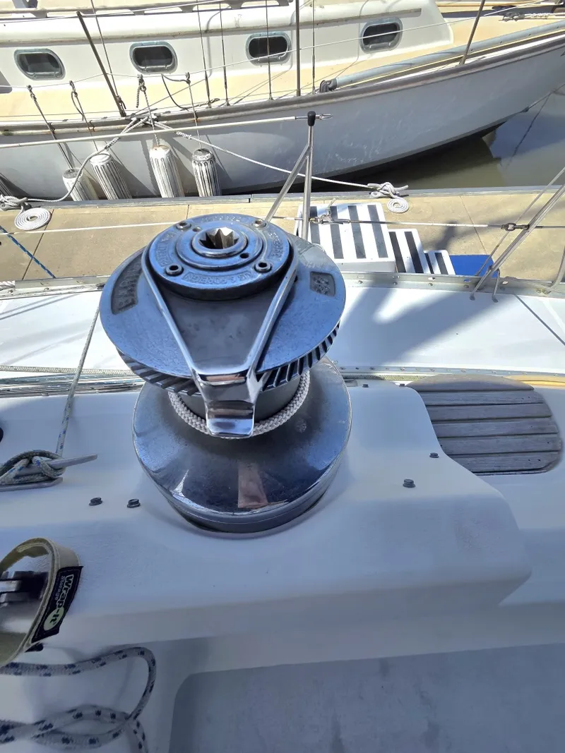 Slide: The Image of Hunter Passage 42 1991 - 6016463