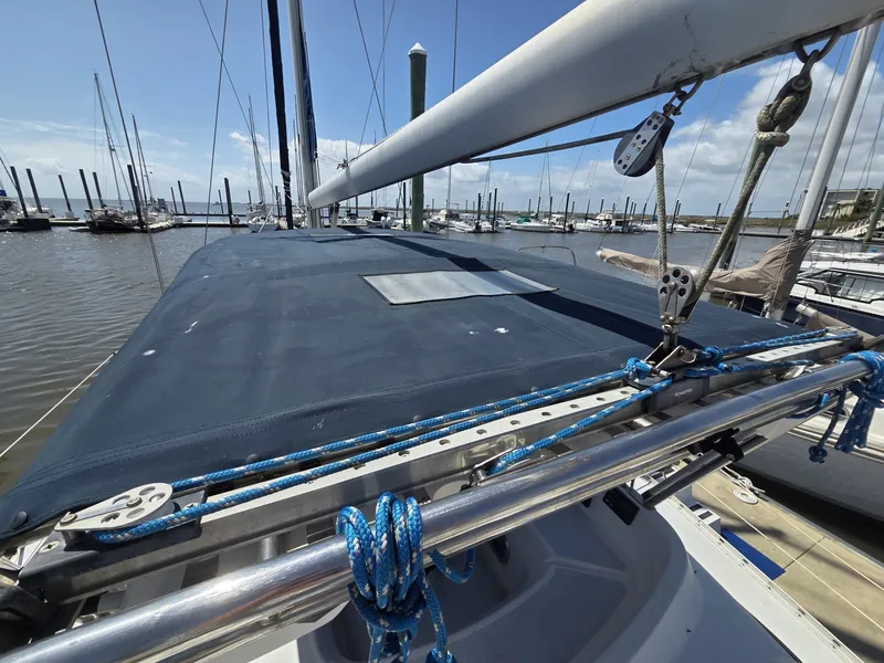 Slide: The Image of Hunter Passage 42 1991 - 6016460