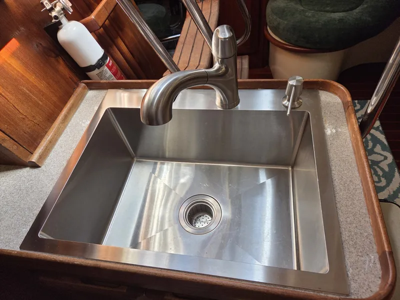 Slide: The Image of Hunter Passage 42 1991 - 6016474