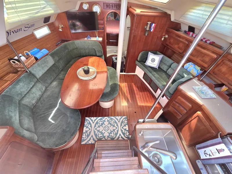 Slide: The Image of Hunter Passage 42 1991 - 6016417