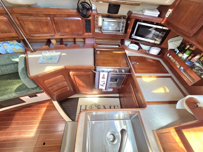 Slide: The Image of Hunter Passage 42 1991 - 6016433