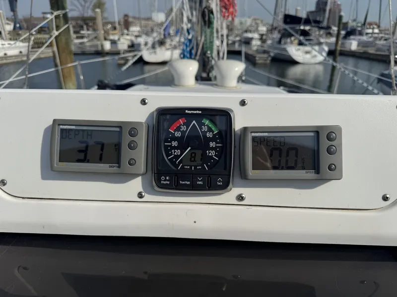 Slide: The Image of Instruments Pitt - 6027419