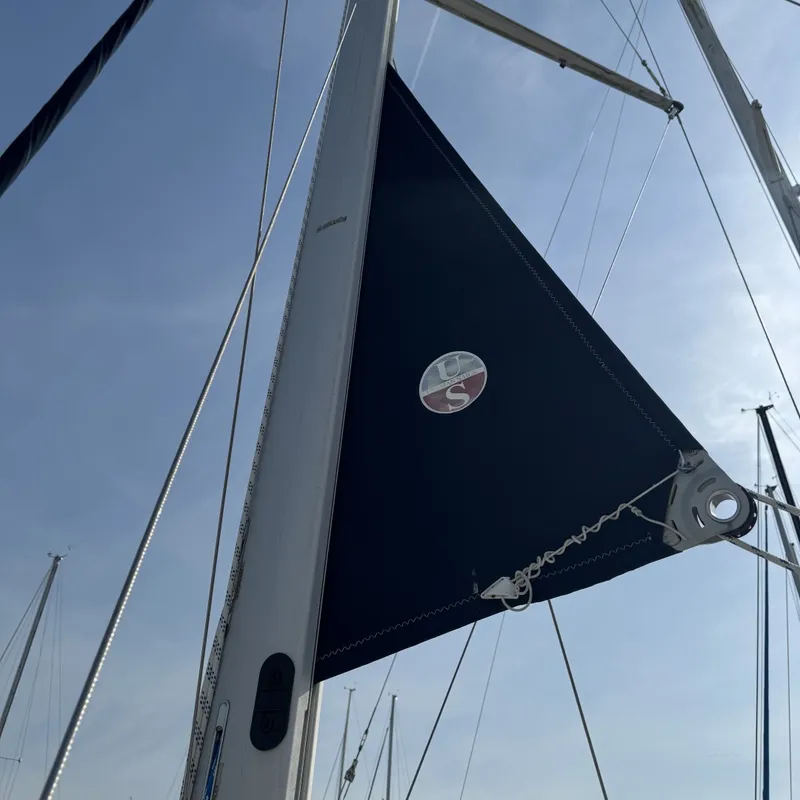 Slide: The Image of Mainsail Cover Port - 6027437