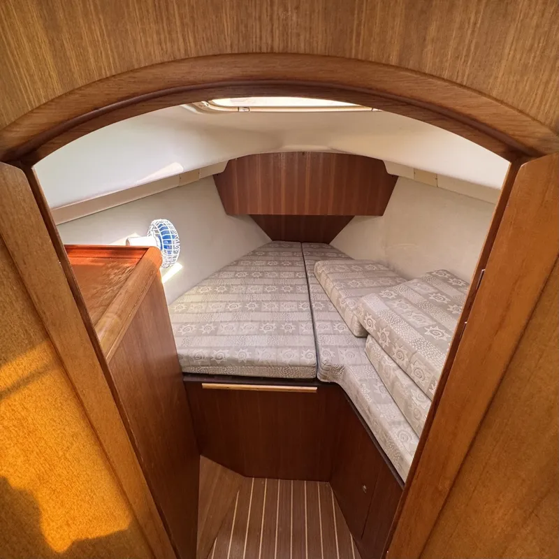 Slide: The Image of Bow Cabin - 6027482