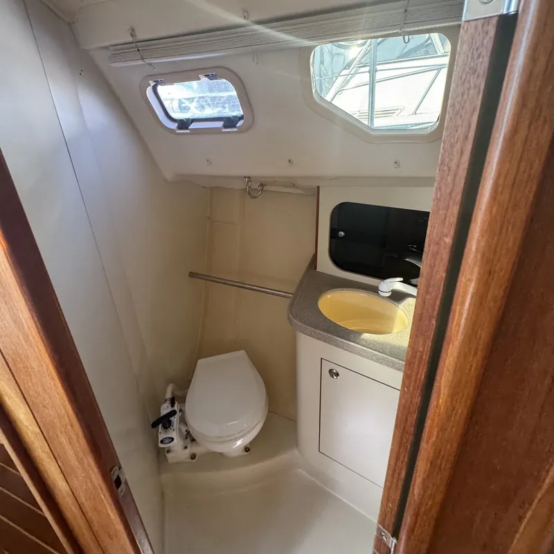 Slide: The Image of Toilet - 6027474