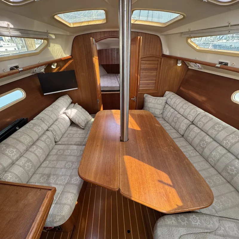 Slide: The Image of Main Cabin Table - 6027488