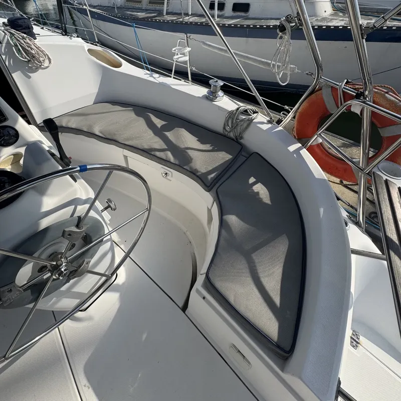 Slide: The Image of Starboard Cockpit Cushions - 6027417