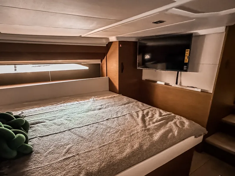 Slide: The Image of Wellcraft 44 Explorer 2026 - 6016873