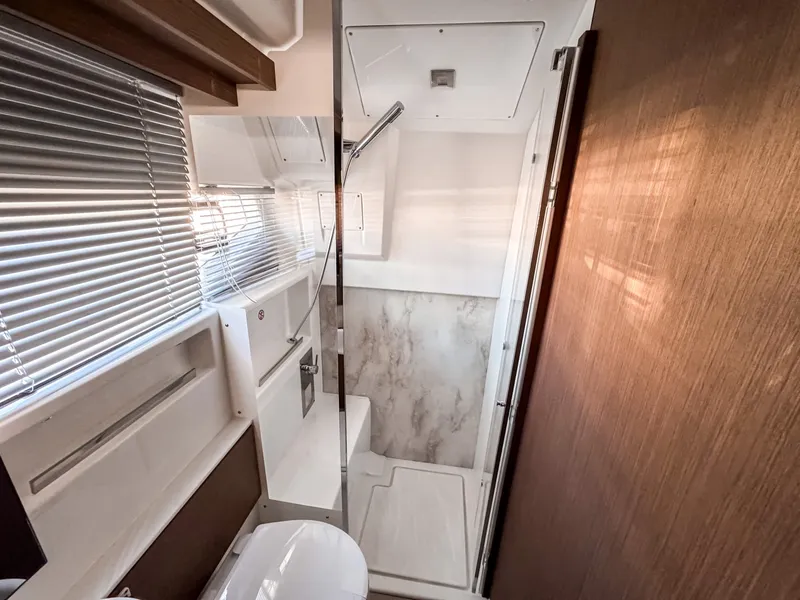 Slide: The Image of Wellcraft 44 Explorer 2026 - 6016886