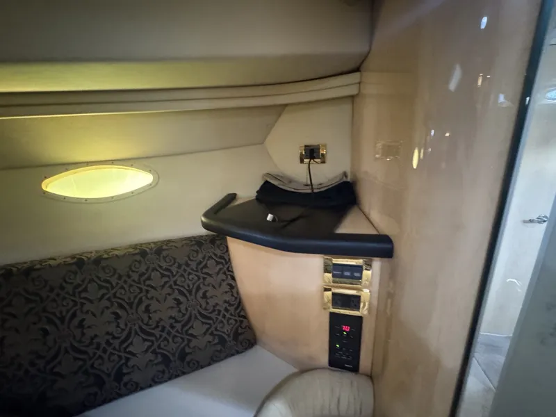 Slide: The Image of Sea Ray 38 1999 - 6017108